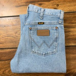 light wash high rise wrangler jeans